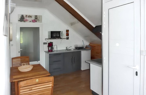 Bois de Nefles Apartment | Homerez - Apt with views, Bois-de-Nèfles
