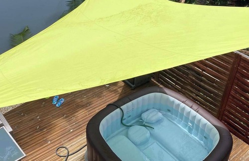 Le Centre House | Homerez - 120m² House in Saint-Louis + Jacuzzi