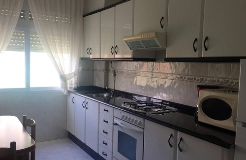 Laxe Apartment | Homerez - 80 m away from the beach! Appartement for 6 ppl. with balcony at Laxe
