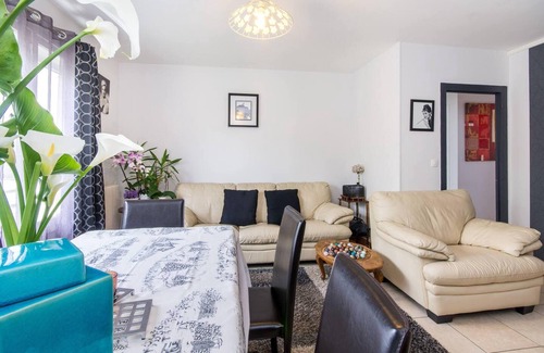 La Grace de Dieu Ouest Apartment | Homerez - Amazing apartement 16 km away from the beach for 6 ppl. at Caen