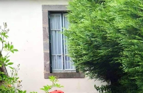 Murol House | Homerez - Amazing house for 10 ppl. with garden and terrace at Murol