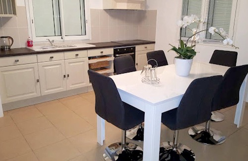 Saint-Benoit Villa | Homerez - Amazing villa 5 km away from the beach for 25 ppl. with swimming-pool