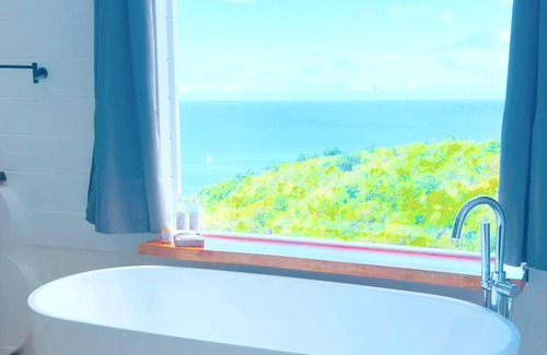 Le Carbet Villa | Homerez - Amazing villa 1 km away from the beach for 10 ppl. with swimming-pool