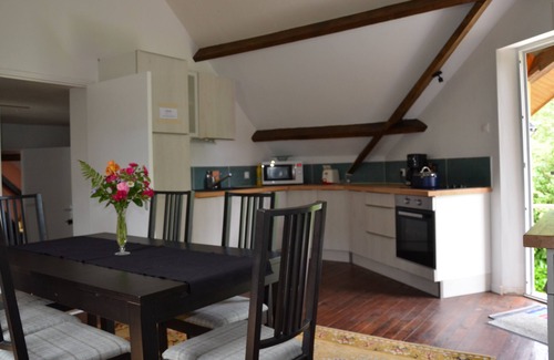 Orgnac-sur-Vezere Apartment | Homerez - Apartment Orgnac-sur-Vézère