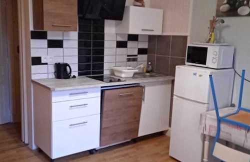 Neris-les-Bains Apartment | Homerez - Apartment in Néris-les-Bains