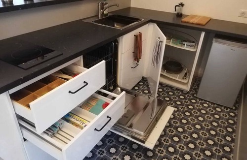 Luynes Apartment | Homerez - Apartment in Luynes, near Tours