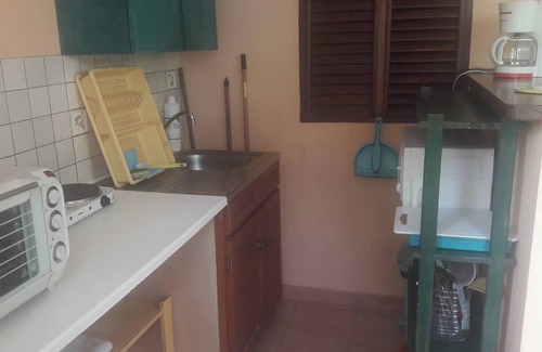 Tartane Apartment | Homerez - Apartment in Tartane