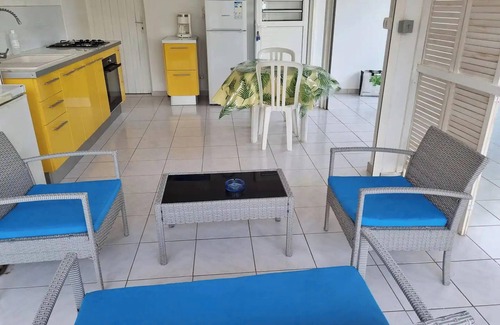 Le Francois Apartment | Homerez - Apartment Le François