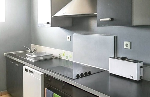 Centre-Ville Apartment | Homerez - Apartment in Saint-Pierre