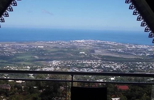 Bois de Nefles Apartment | Homerez - Apartment Sea View, Saint-Paul - 70m²
