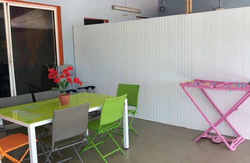 Sainte-Marie Apartment | Homerez - Appartement 10 km away from the beach with shared pool and spa