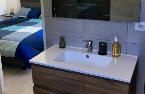 Ville-di-Pietrabugno Apartment | Homerez - Appartement 2 km away from the beach for 4 ppl. with terrace at Bastia