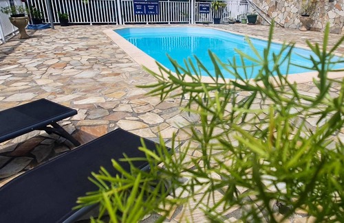 Capesterre-Belle-Eau House | Homerez - Beautiful bungalow for 4 ppl. with shared pool at Capesterre-Belle-Eau
