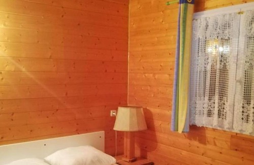 Presles-et-Boves Ski Chalet | Homerez - Beautiful chalet for 4 ppl. with terrace at Presles-et-Boves