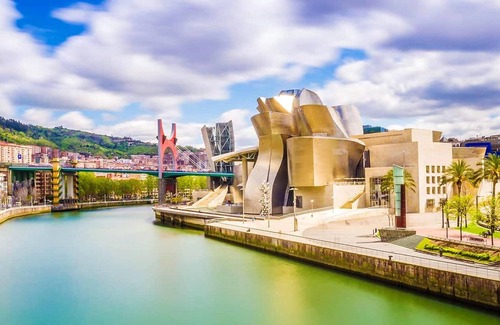 Abando Apartment | Homerez - Beautiful appartement for 6 ppl. at Bilbao