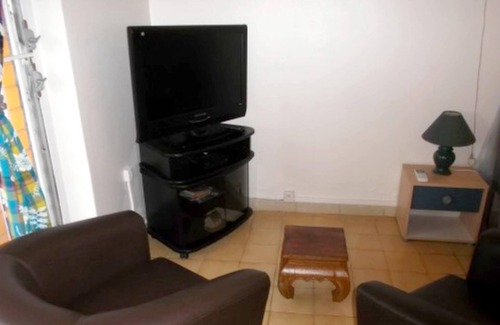 Fontaine de Moutte House | Homerez - Beautiful house for 6 ppl. with garden and terrace at saint anne
