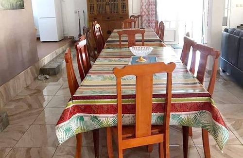 La Plaine des Cafres House | Homerez - Big house for 15 ppl. with garden and terrace at La Plaine des Cafres