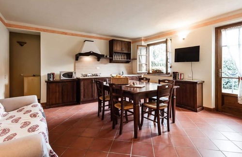 Montecarlo Apartment | Homerez - Big appartement for 11 ppl. with shared pool and garden at Montecarlo