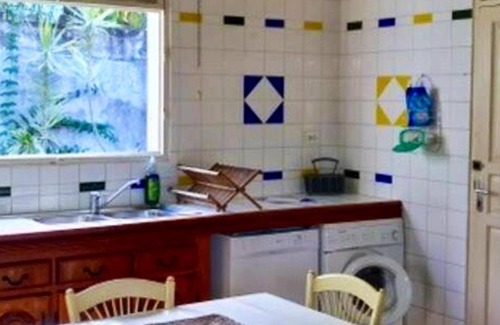 L'Houezel Apartment | Homerez - Big appartement 1 km away from the beach for 10 ppl. with shared pool
