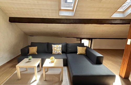 Pully House | Homerez - Big house 1 km away from the beach for 10 ppl. with terrace at Pully