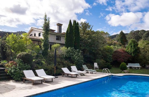 Gondomar Villa | Homerez - Big villa 5 km away from the beach for 15 ppl. with swimming-pool