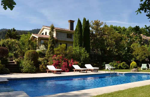 Gondomar Villa | Homerez - Big villa 5 km away from the beach for 15 ppl. with swimming-pool