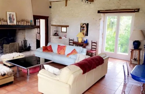 Fauroux Villa | Homerez - Big villa for 12 ppl. with swimming-pool and terrace at Fauroux