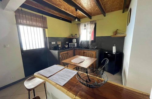 Trois-Bassins House | Homerez - Bungalow in Les Trois Bassins