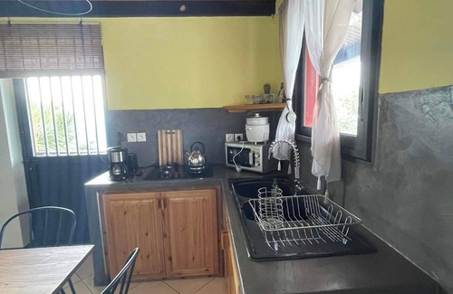 Trois-Bassins House | Homerez - Bungalow in Les Trois Bassins