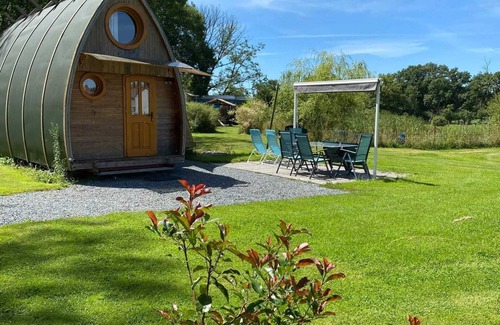 Saint-Pardoux House | Homerez - Bungalow in Saint-Pardoux