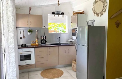 Morne Rouge House | Homerez - Bungalow Sainte-Rose