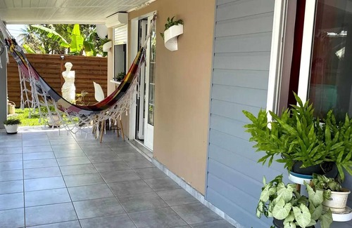 Morne Rouge House | Homerez - Bungalow Sainte-Rose