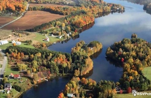 Mauricie Ski Chalet | Homerez - Chalet for 6 ppl. with jacuzzi, spa and garden at Sainte-Thècle