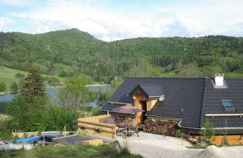 La Thuile Ski Chalet | Homerez - Chalet La Thuile, mountain view