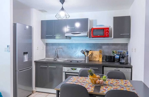 Centre-Ville Apartment | Homerez - Charming Apartment Downtown, Pool, 50m²
