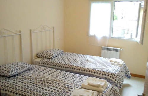 Centro y casco historico Apartment | Homerez - Charming apartment in Oviedo - 80 sqm - garden views