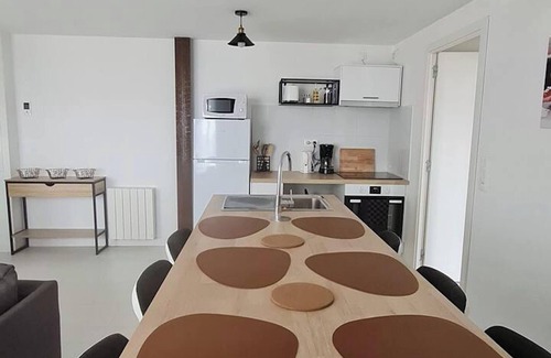 Rocroi Apartment | Homerez - Charming Apartment in Rocroi/70 m²/Parking Included