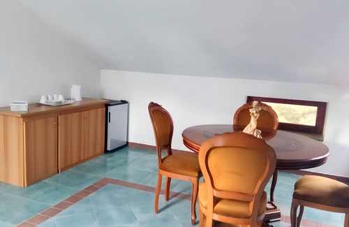 Magazzeno Apartment | Homerez - Charming Apartment in Faiano with Mountain View