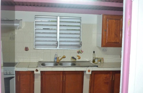 Le Bourg House | Homerez - Charming house in Morne-À-l'Eau, terrace