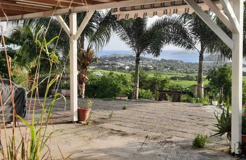 Le Francois House | Homerez - Charming House in Le François