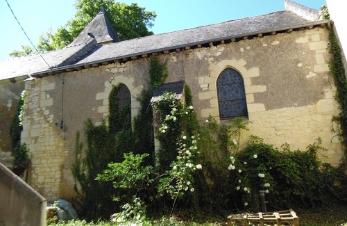 Courchamps House | Homerez - Charming house in Courchamps with garden view