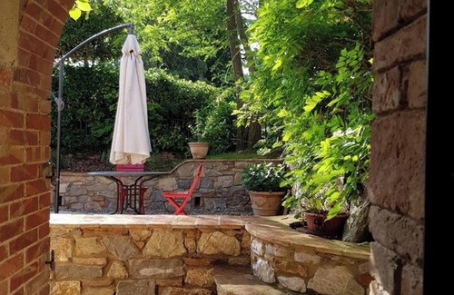 Trequanda House | Homerez - Charming House in Trequanda with Shared Pool