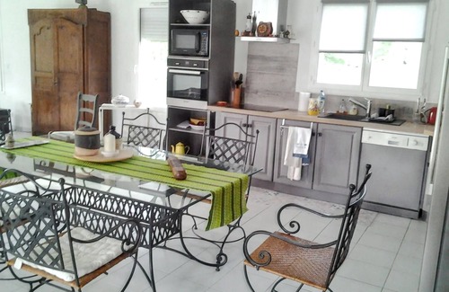 Mimizan House | Homerez - Charming house in Mimizan with garden view and terraces