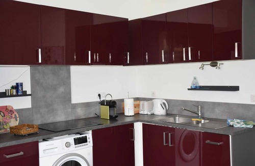 Souvigny House | Homerez - Charming house in Souvigny with jacuzzi