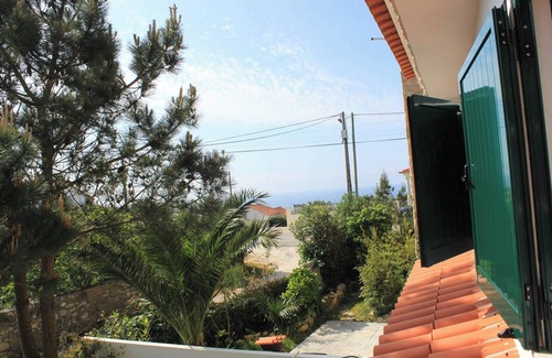 Serra da Pescaria House | Homerez - Charming House in Nazaré with Fireplace