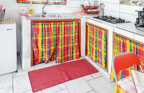 Capesterre-Belle-Eau House | Homerez - Cozy House with Garden in Capesterre