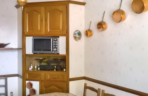 Villaret - Meslier House | Homerez - Comfortable house in Le Mans with garden and terrace