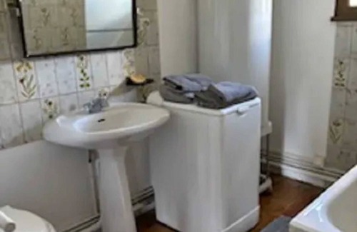 Sache House | Homerez - Comfortable House in Saché with 150 m² Garden