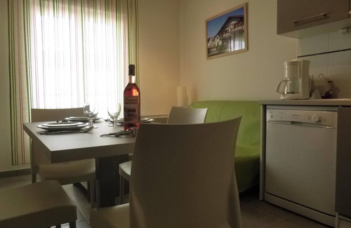 Vieux-Boucau-les-Bains Apartment | Homerez - Cosy Apartment Vieux Boucau 22m² + Wifi