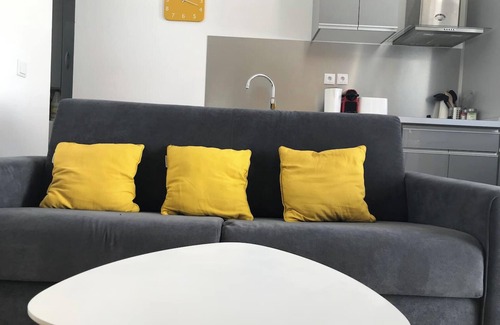 Sainte-Anne Apartment | Homerez - Cosy Apartment in Sainte-Anne - 35 m² with Terrace.